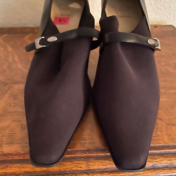 Joan & David Heels - Picture 8 of 9